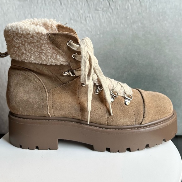 🌸STEVE MADDEN 🌸 Reyen Platform Boot In Oatmeal Suede Size: 10 - Picture 3 of 10